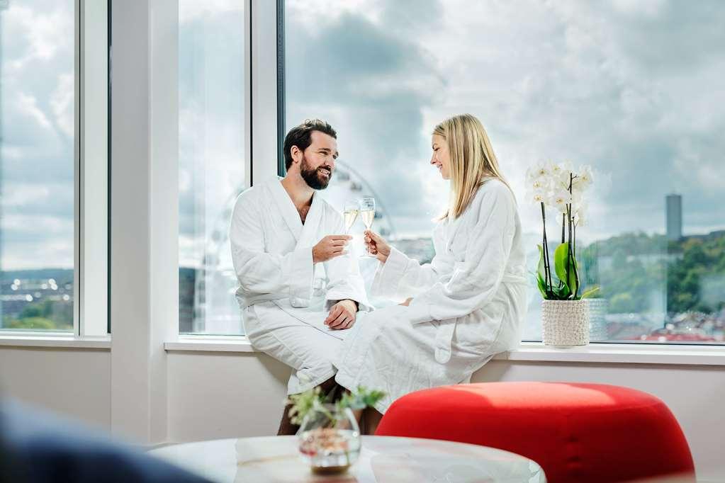 ホテル アッパー ハウス ヨーテボリ 部屋 写真 The spa at the Radisson Blu Hamburg